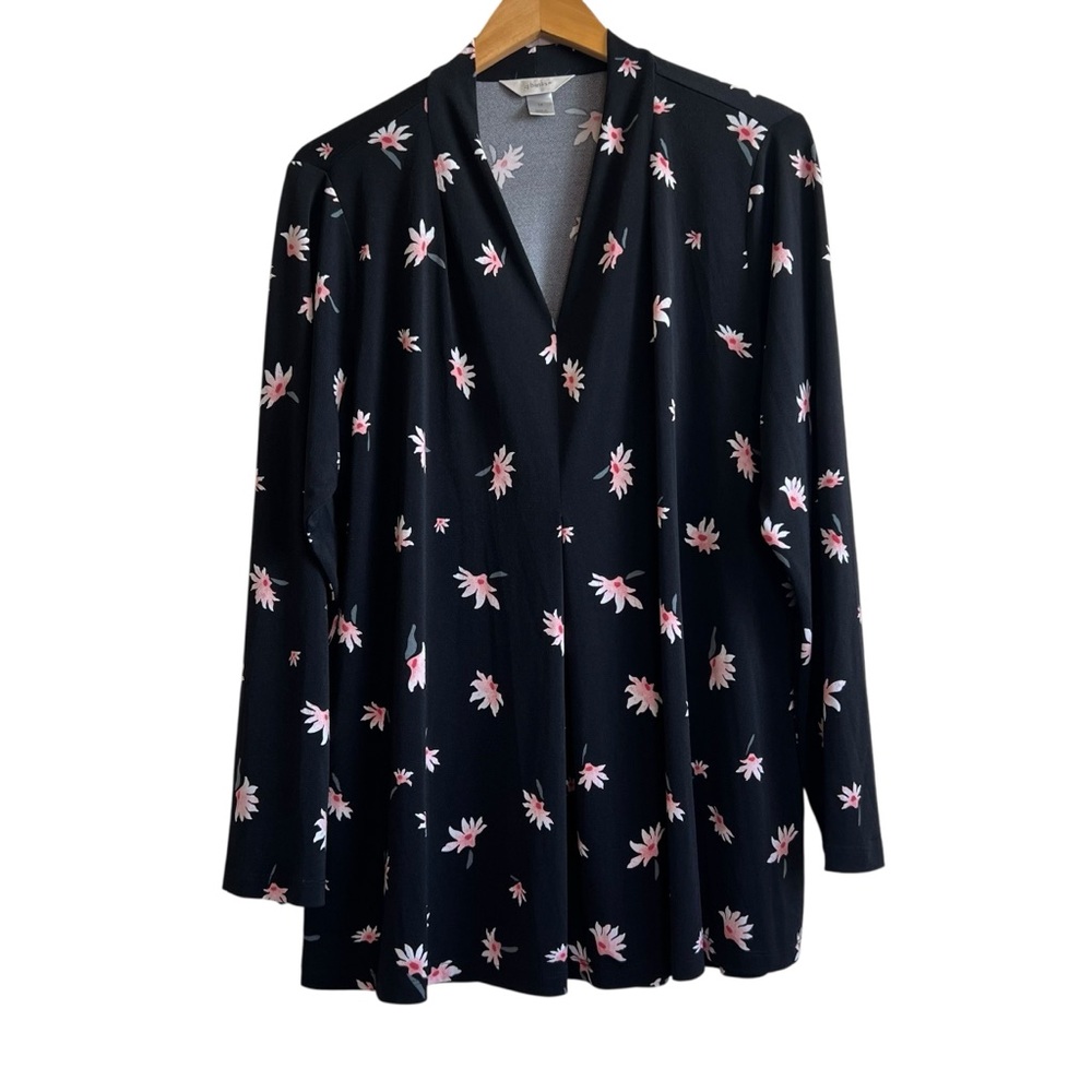 CJ Banks 1X Black Women's Flowy Floral Blouse